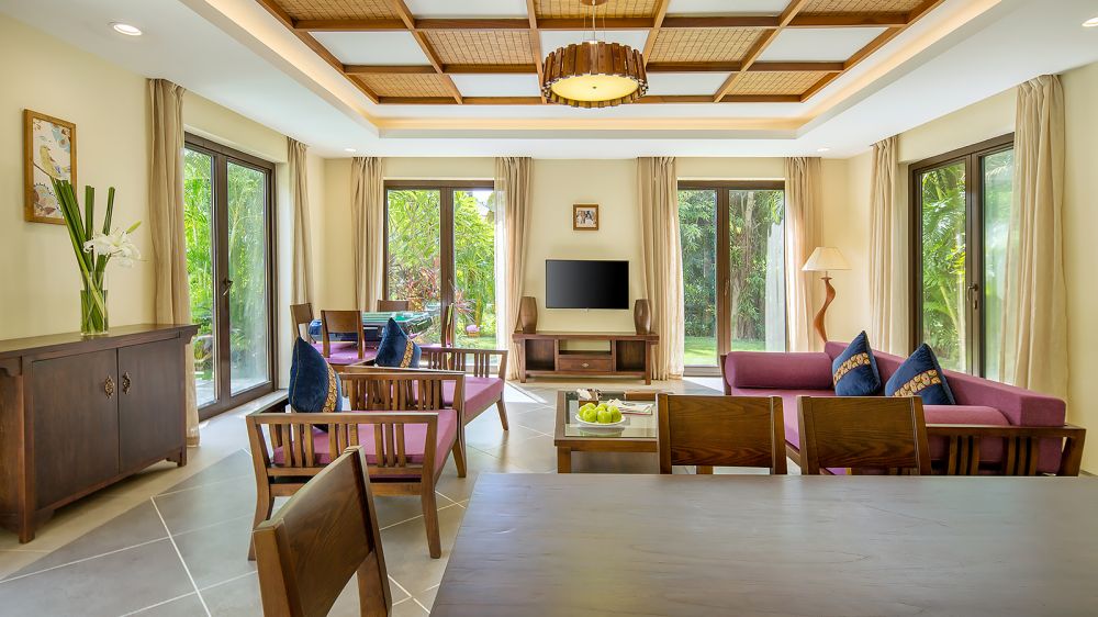Deluxe 3 Bedrooms Villa, Yalong Bay Villas & Spa 5*