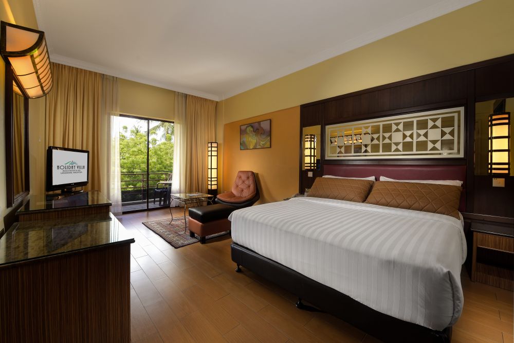 Superior Room, Holiday Villa Beach Resort & Spa 4*