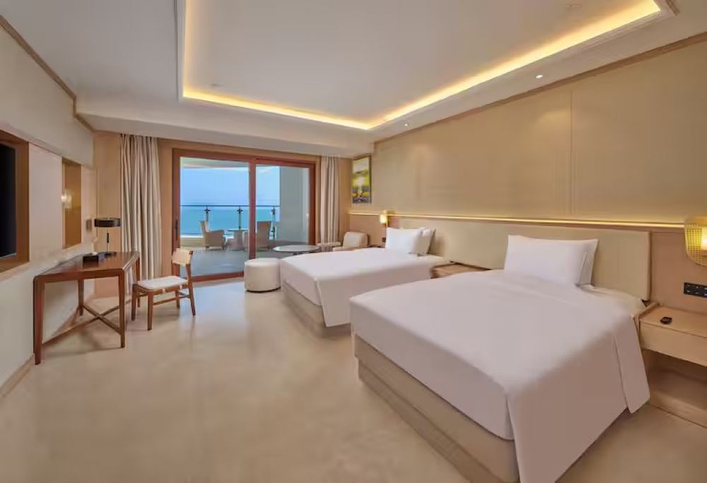 Twin Superior Room Sea View, DoubleTree by Hilton Sanya Bay 3*