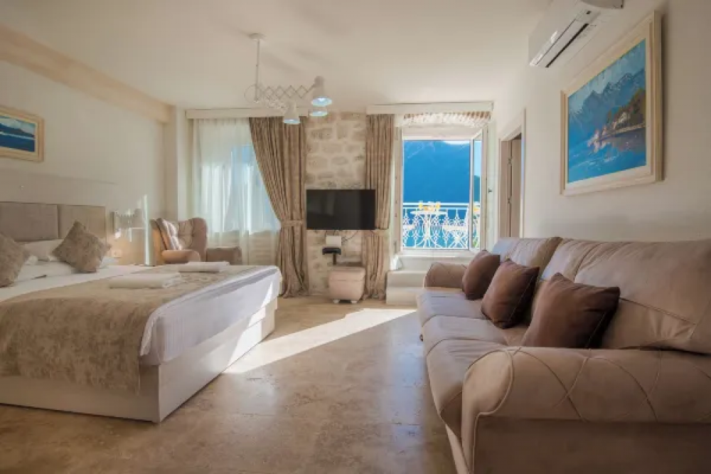 Deluxe Apartment Sea View, Conte 4*