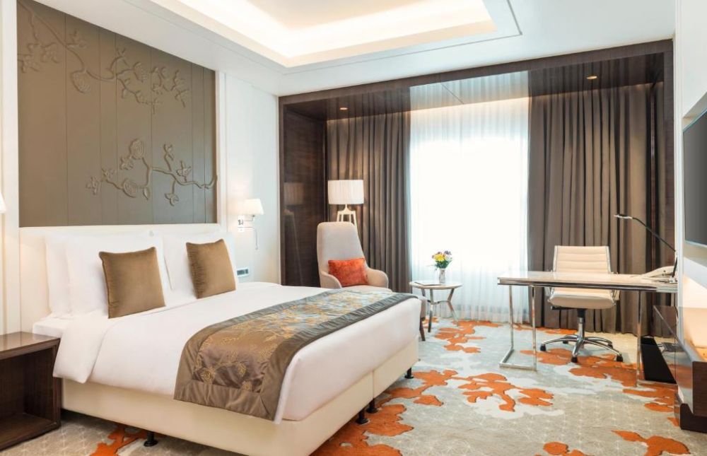 Guest Room, Radisson Blu Hotel Ajman 5*