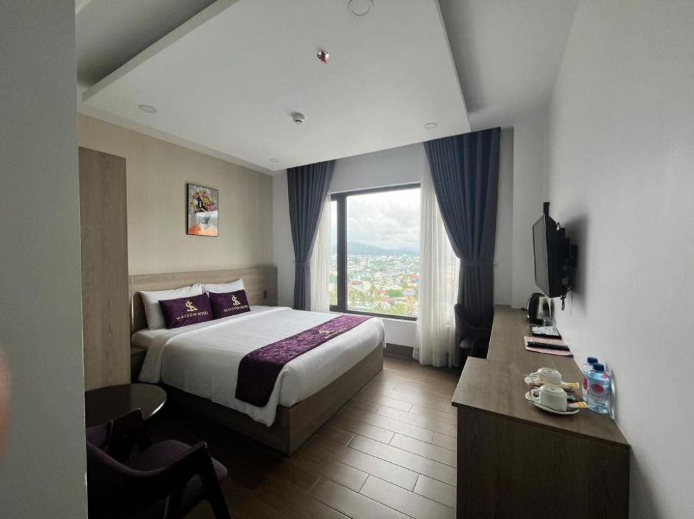 Deluxe City View, Maison Hotel Phu Quoc 3*