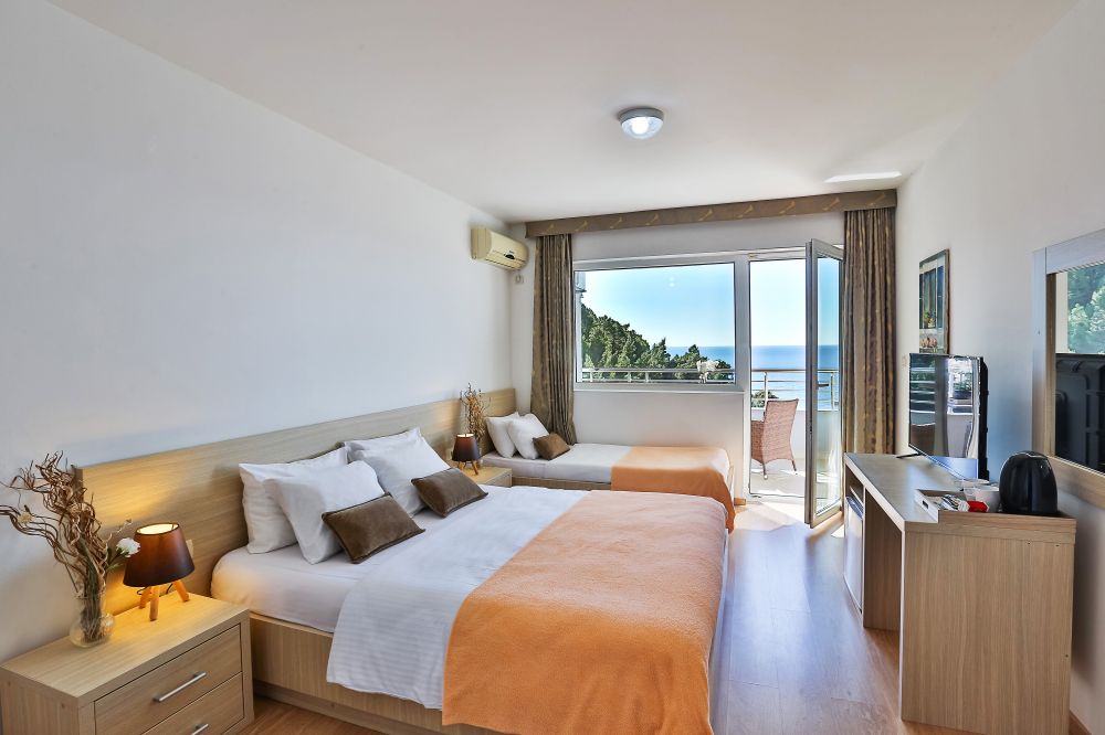 Triple room Sea View, Kolomat Apartments Villa 3*