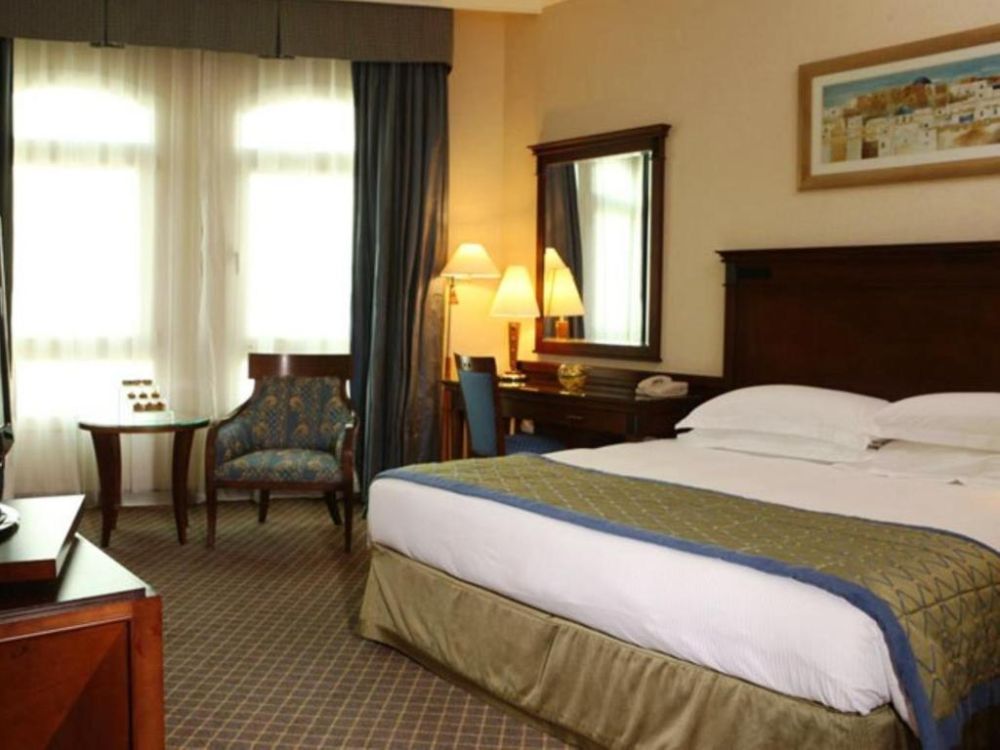 Deluxe Room, Swissotel Al Murooj Hotel (ex. Roda Al Murooj Downtown) 5*