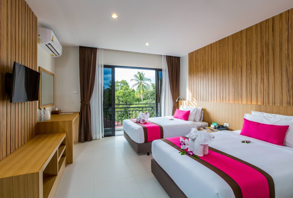 Tropical Deluxe, Nai Yang Beach Resort 4*