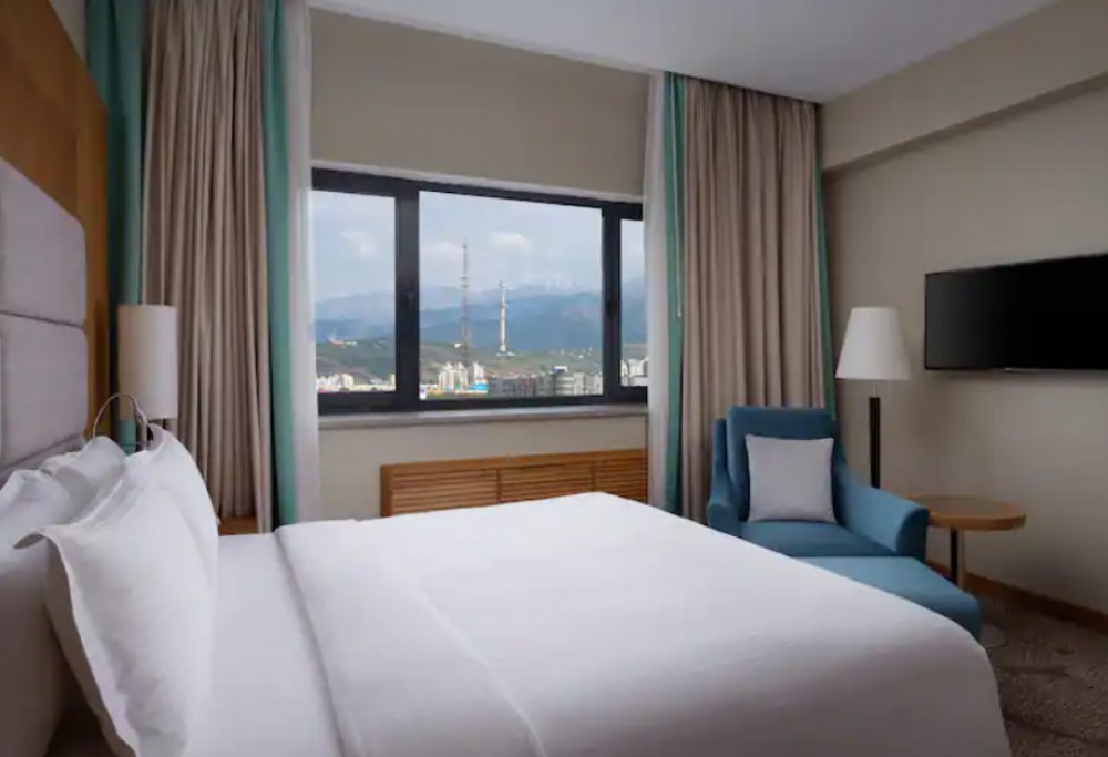 Suite, DoubleTree by Hilton Almaty 5*