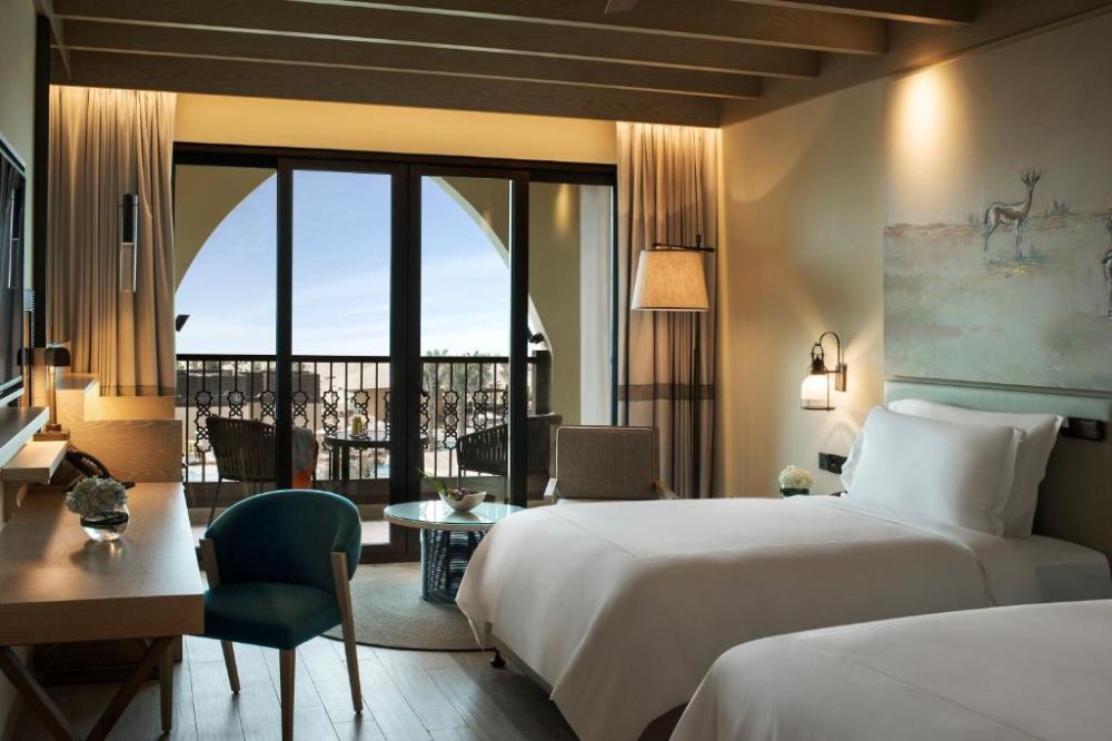 Guest Room With Balcony, Saadiyat Rotana Resort & Villas 5*