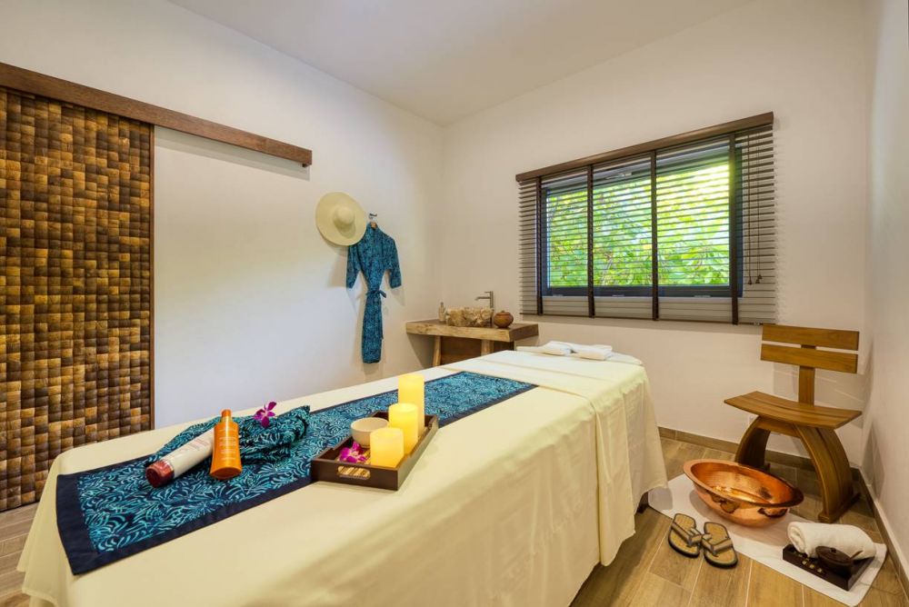 Three Bedroom Beach Pool Residence, Movenpick Resort Kuredhivaru Maldives 5*