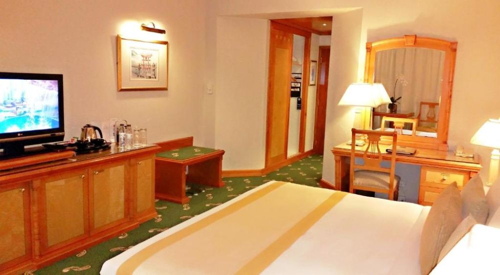 Deluxe Room, Carlton Palace Hotel 5*