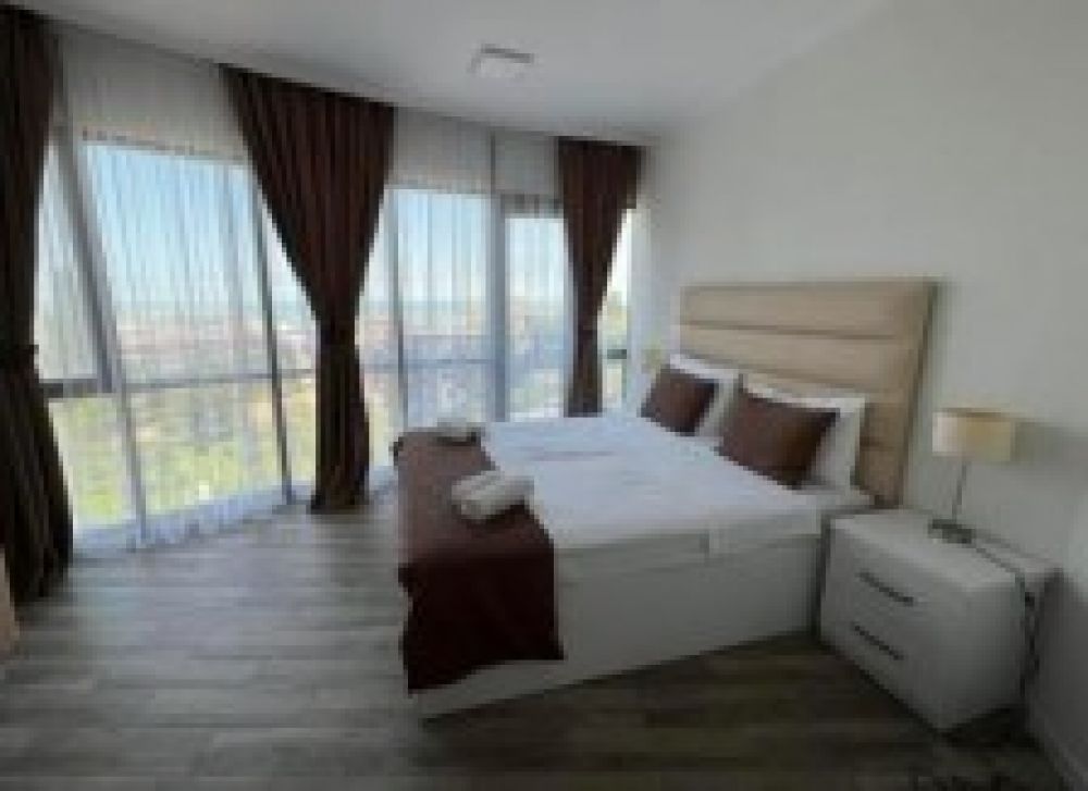 Panorama suite, Holiday Lux 