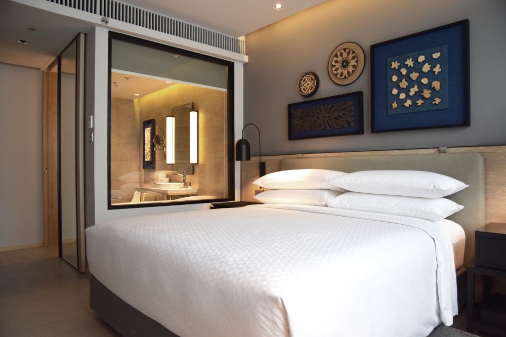 1 Bedroom Suite /Pool Access, Four Points By Sheraton Phuket Patong Beach Resort 5*