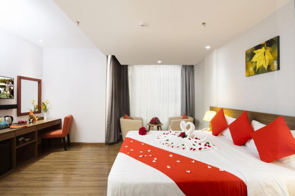 Deluxe Room, Maple Leaf Hotel 4*