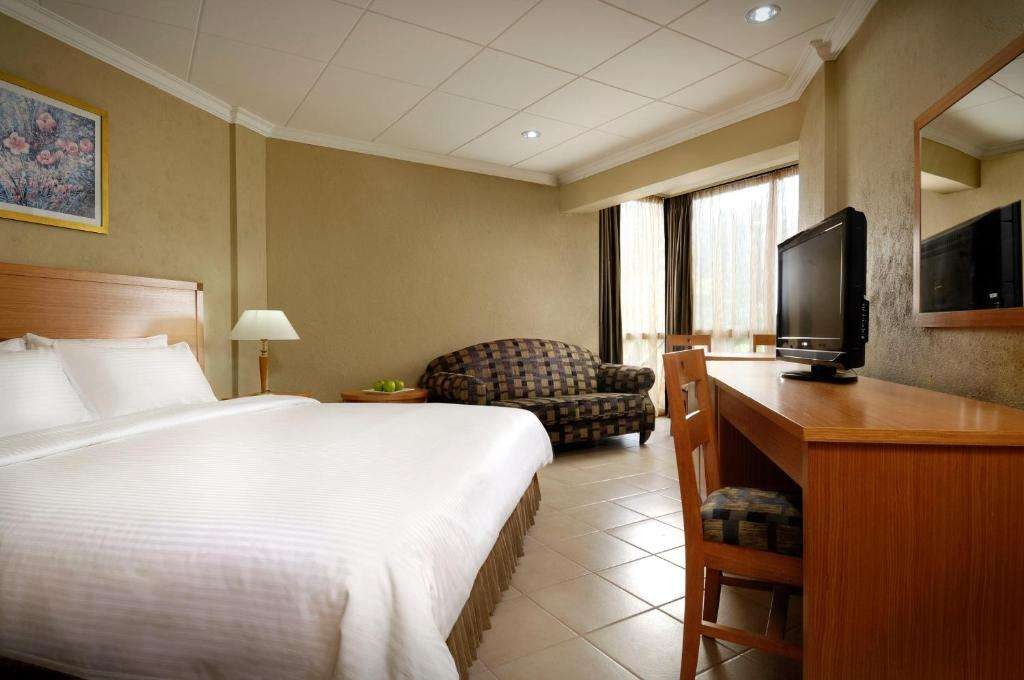 Standard Room, Berjaya Beau Vallon Bay Hotel 3*