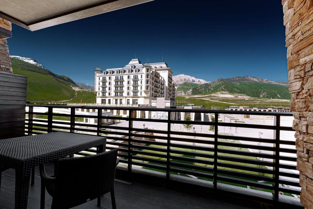 Junior Plaza View/Mountain View, Shahdag Hotel & Spa 5*