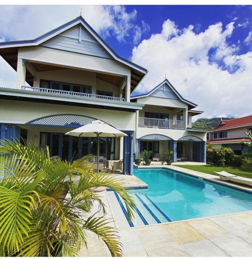 4/5 Bedroom Villa + Swimming Pool, Eden Island Luxury Accommodation 4*