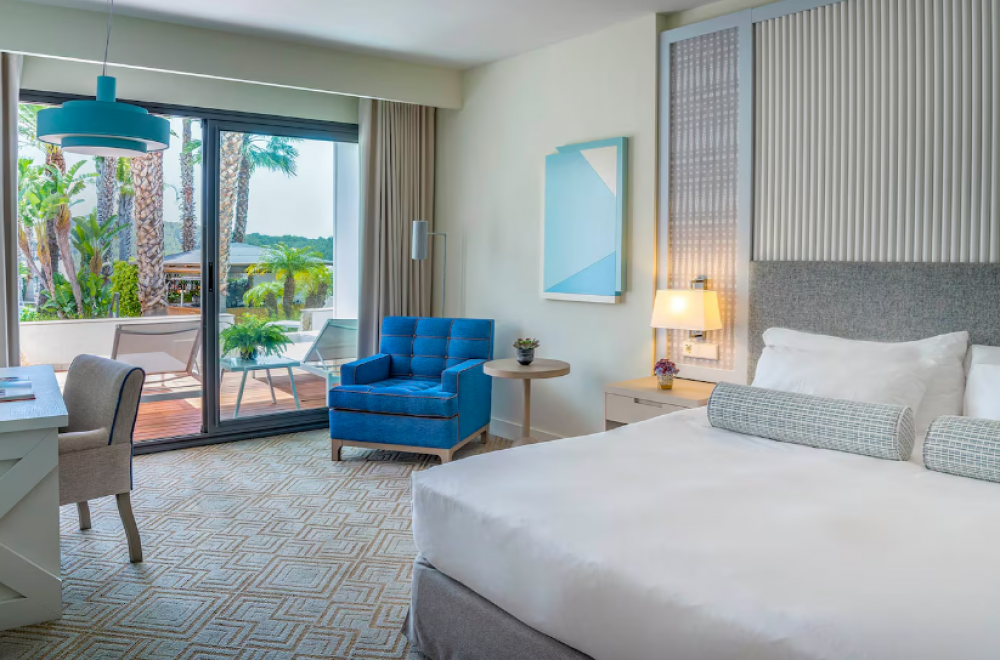 Oasis Deluxe Room & Pool Access, Eurostars Sitges 5*