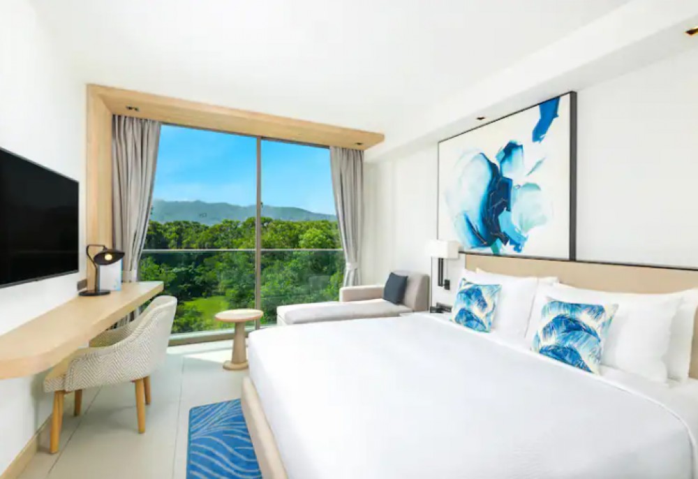 Deluxe Room, Hilton Garden Inn Phuket Bangtao 4*