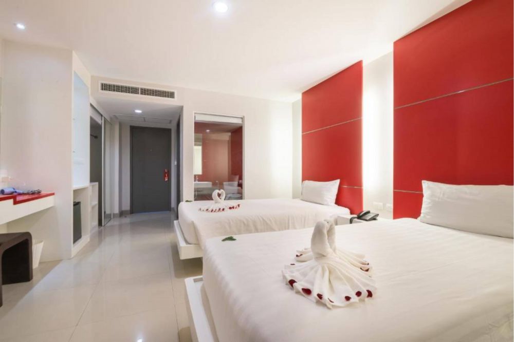 Deluxe, Alfresco Phuket Hotel 3*