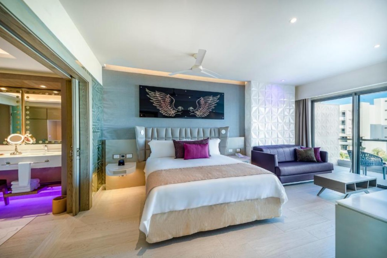 Director’s Suite One/Two Bedrom, Planet Hollywood Cancun 5*