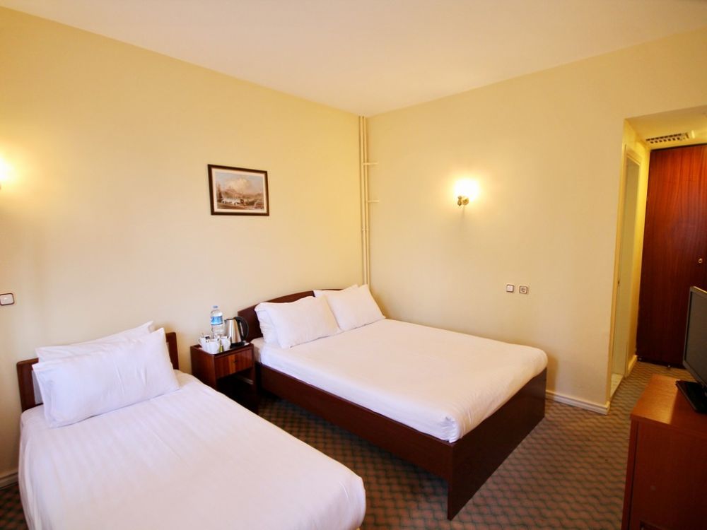 Standard Room, Historia Hotel 3*