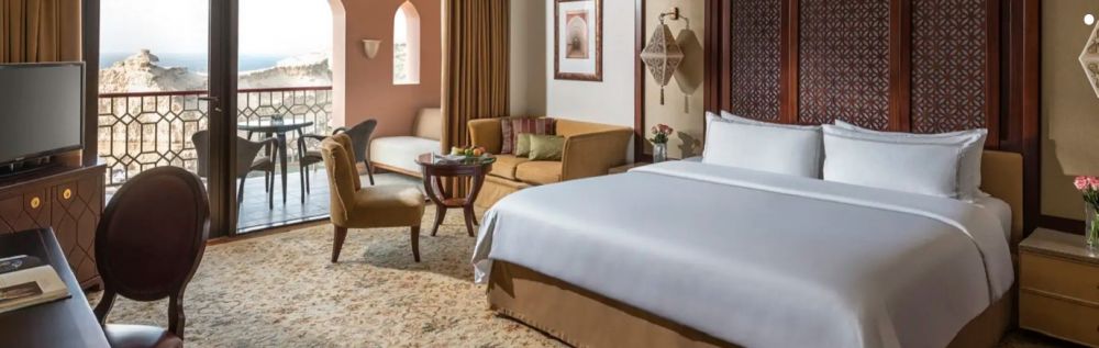 Deluxe, Shangri-La Al Husn Resort-Only Adult 5*