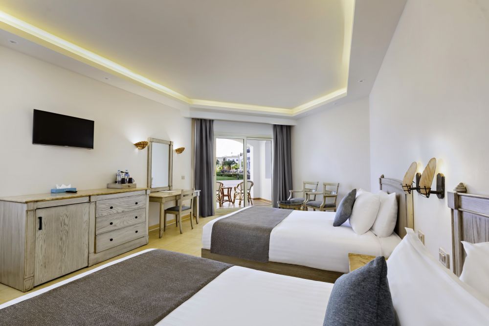 Deluxe Room, Sunrise Alma Bay Resort (ex. Protels Grand Seas Resort) 4*