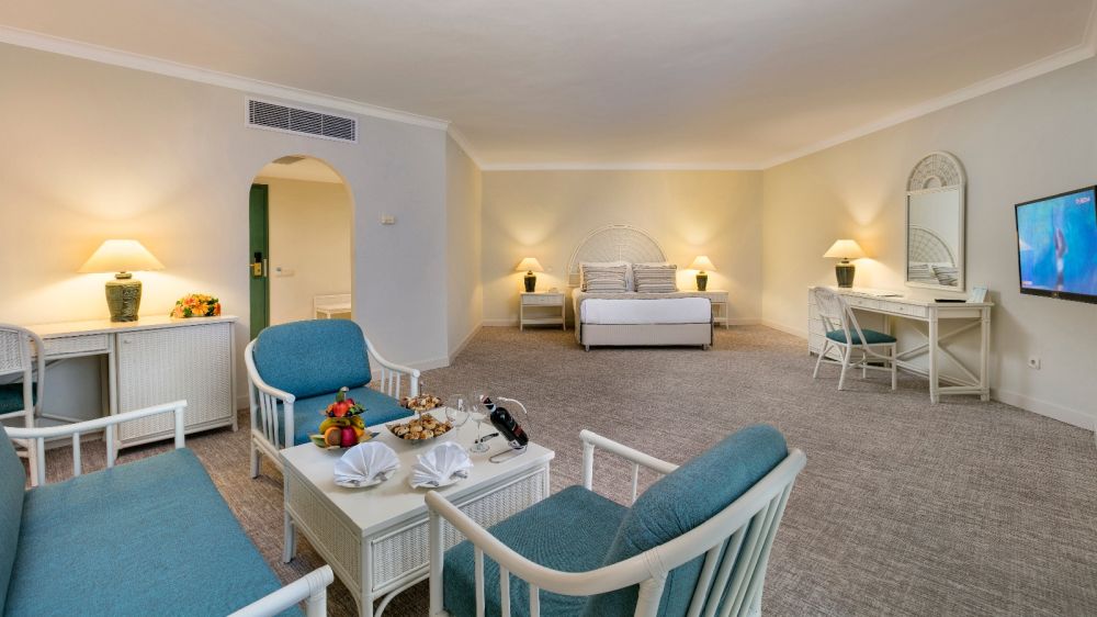 Junior Suite Room, Mirage Park Resort 5*