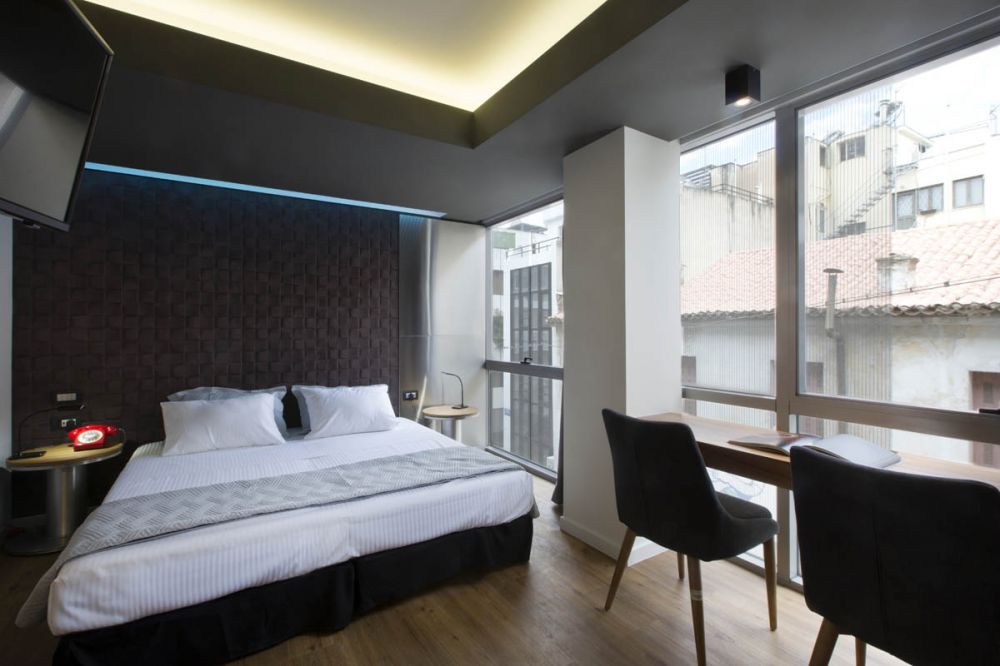 Deluxe Room, Pi Athens Suites 4*