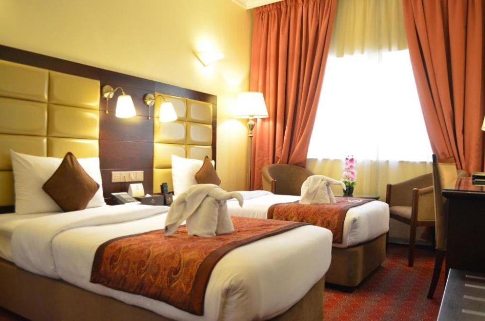 Deluxe Room, Orchid Hotel 3*