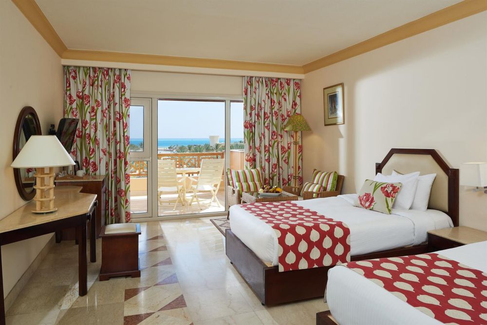 Deluxe Sea View Room, Continental Hurghada Resort 5*