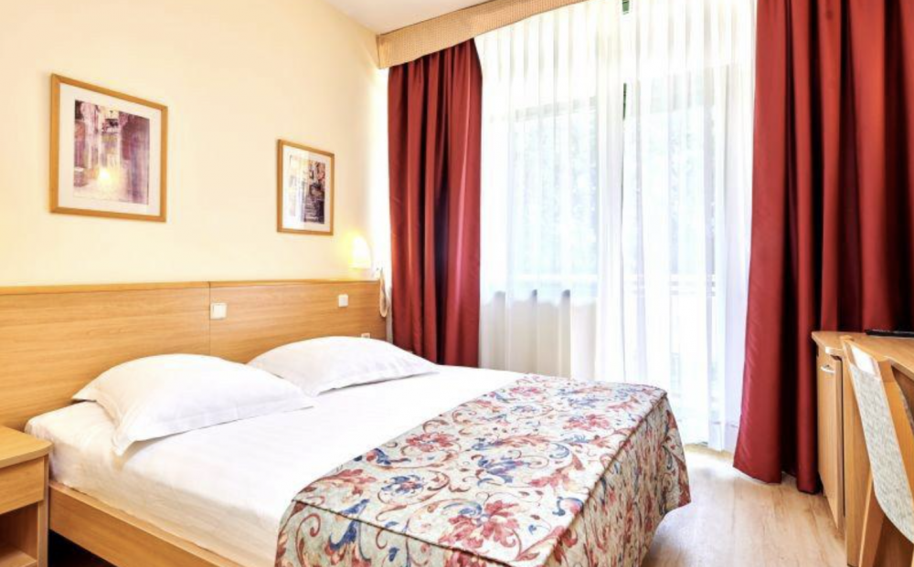 ECONOMY ROOM WITH FRENCH BED AND BALCONY PARK SIDE - CONNECTED, Hotel Sol Aurora for Plava Laguna 4*