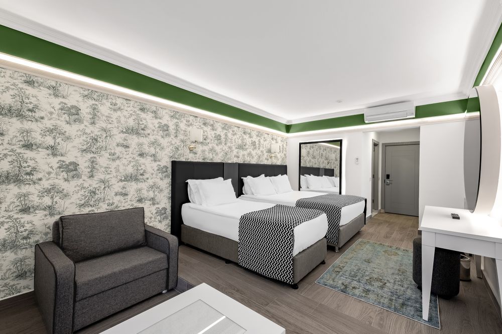 Standard Room, Utopia World Hotel 5*