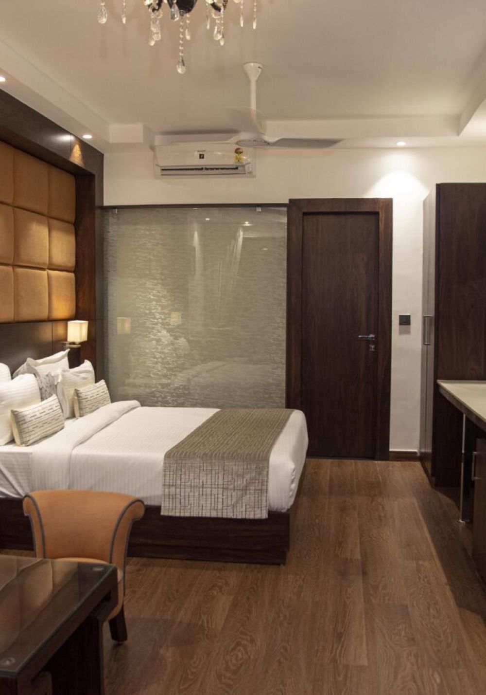 Deluxe With Jacuzzi, Tan N Sand Beach Resort Goa 4*