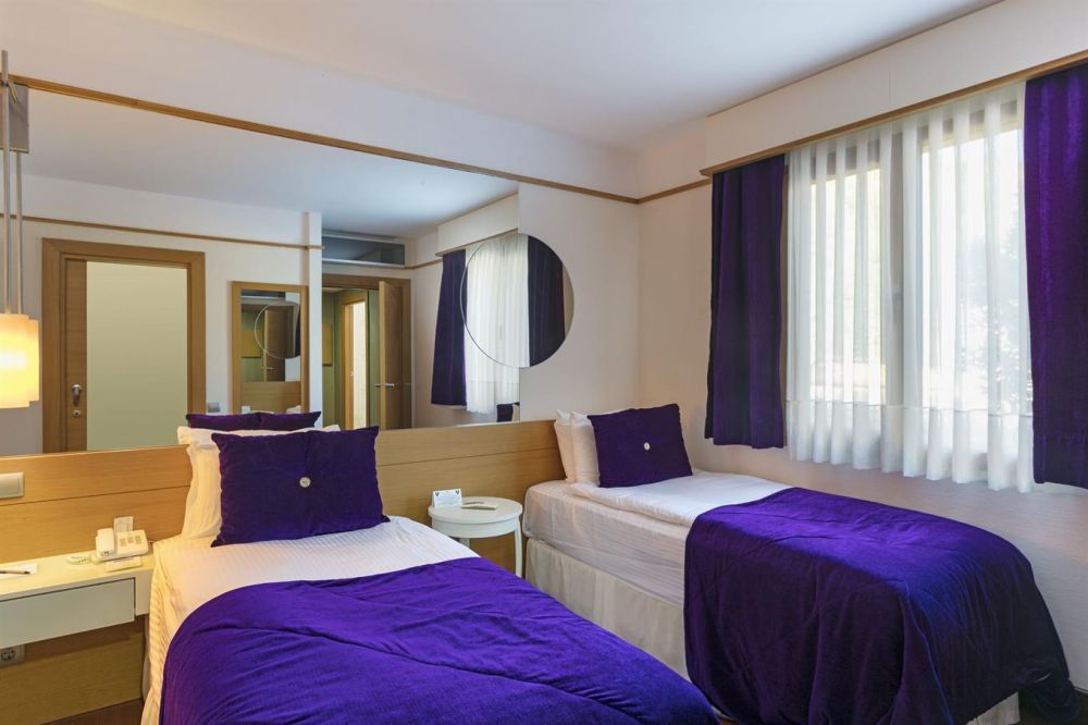 Superior Suite Swim Up, Kefaluka Resort 5*