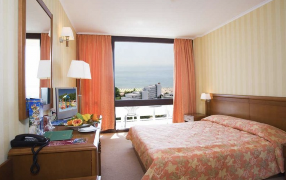 One-Bedroom Apartment, Dobrudzha Hotel Albena 3*