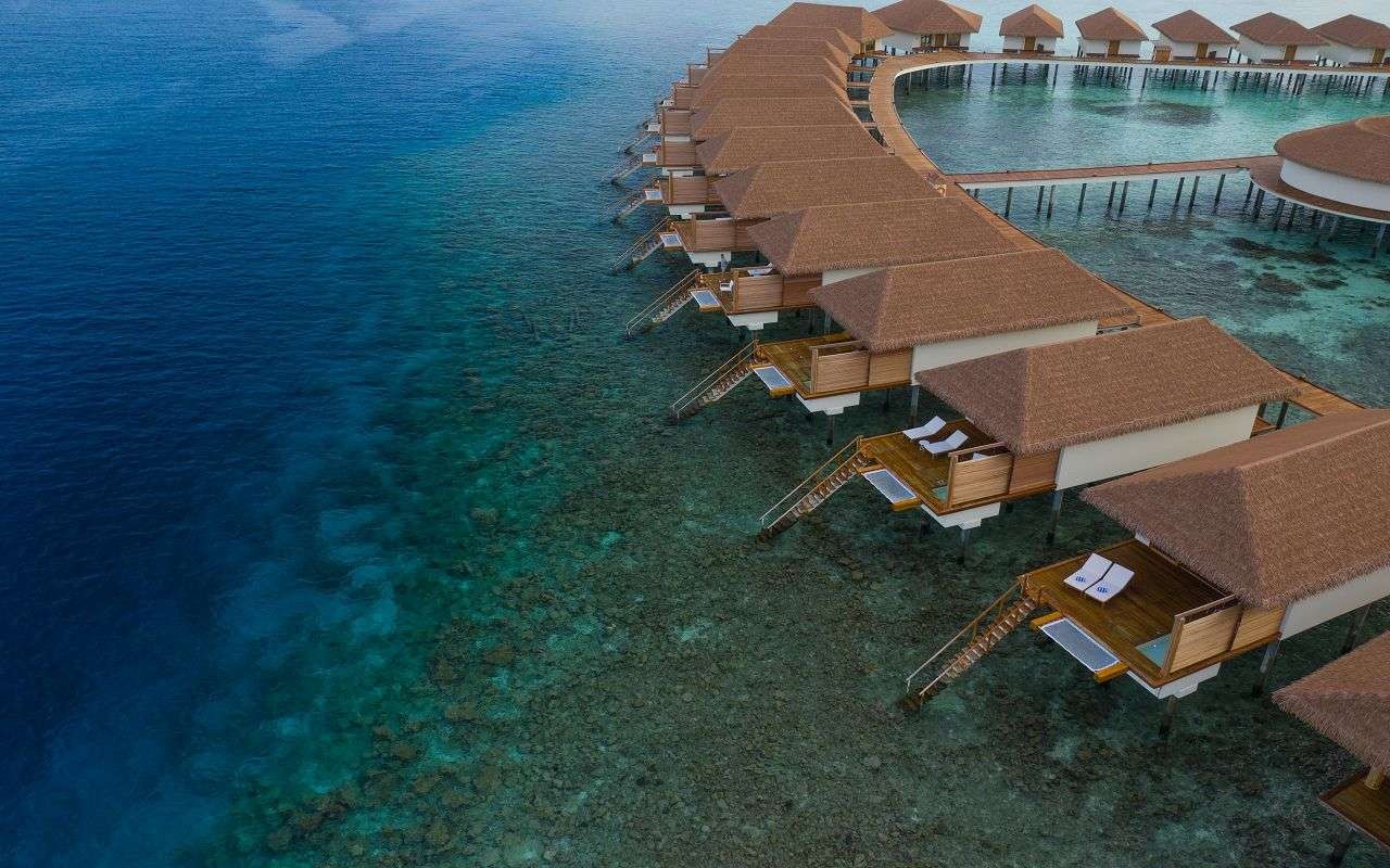 Sunset Water Bungalow with Jacuzzi, Cinnamon Velifushi Maldives 5*