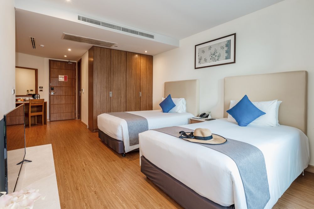 Deluxe Twin / King (With balcony), Splash Beach Resort Maikhao Phuket 5*