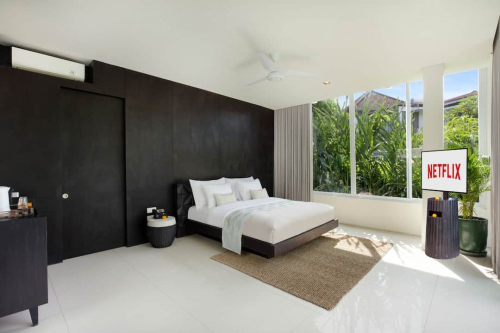 Royal 1BR Villa with Private Pool, Monolocale Resort Seminyak by iNi Vie Hospitality 5*
