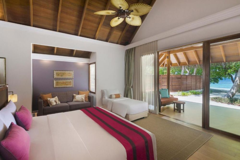 Beachfront Pool Villa, Dusit Thani Maldives 5*