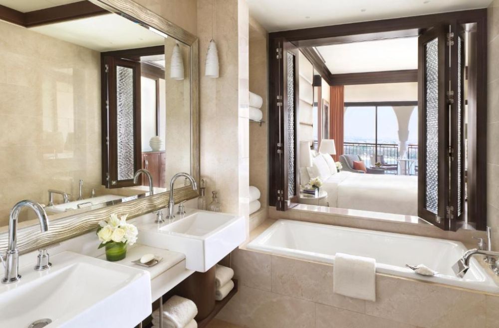 Two Bedroom Family Executive Suite, The Ritz Carlton Abu Dhabi Grand Canal 5*