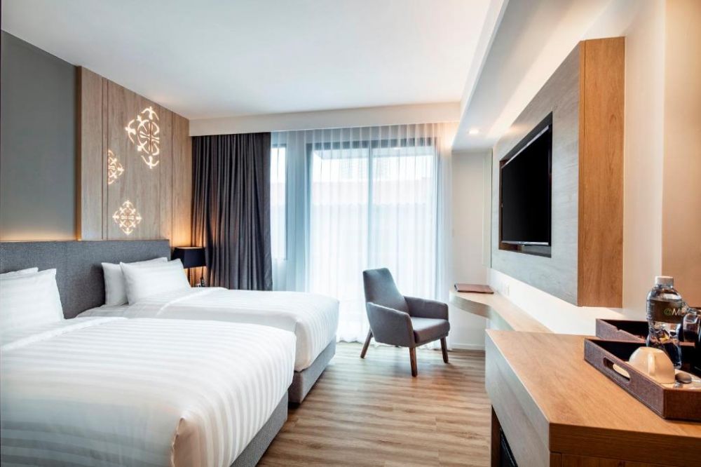 Deluxe, Hotel Amber Pattaya 4*