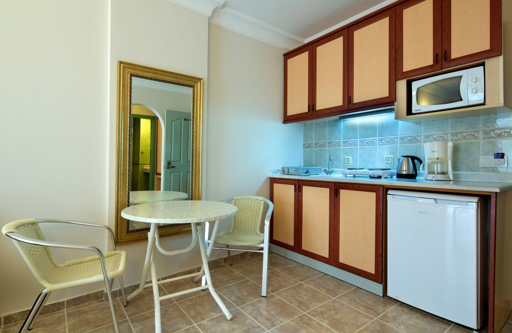 Junior Suite, Villa Sun Flower Aparts & Suites 4*