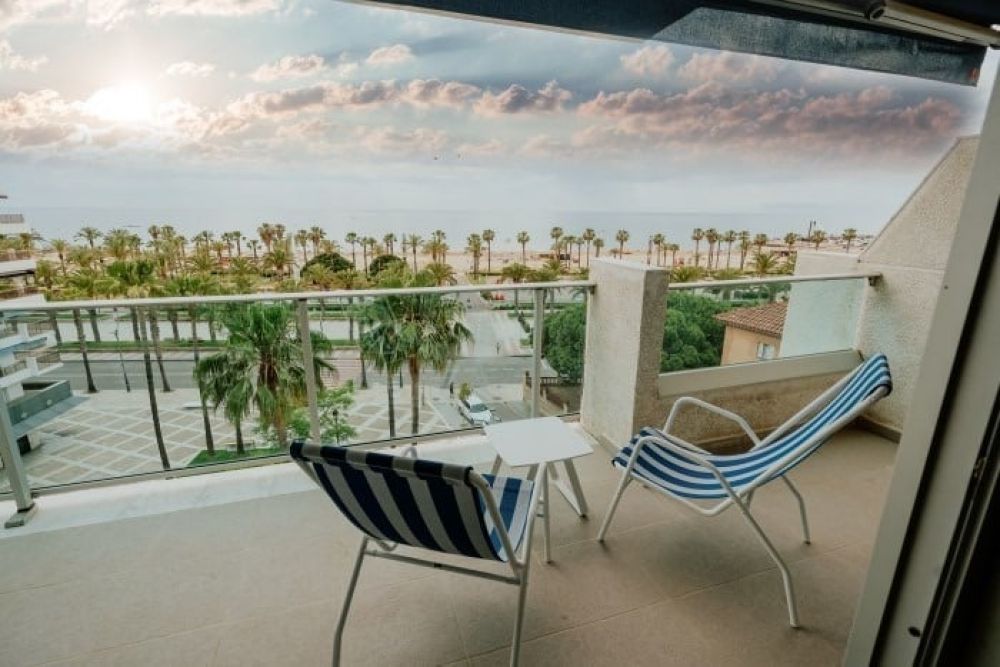 Suite Mediterranea Premium, Blaumar Salou 4*