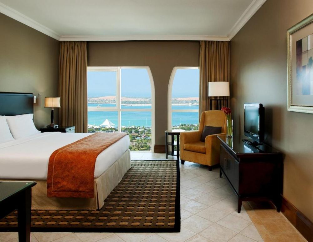 Classic Double Room with Sea View, Sheraton Khalidiya Hotel 5*
