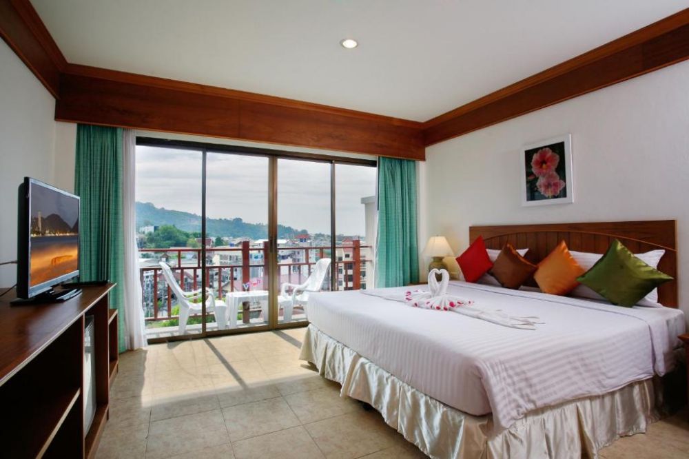Deluxe Room, Jiraporn Hill Resort Patong 3*