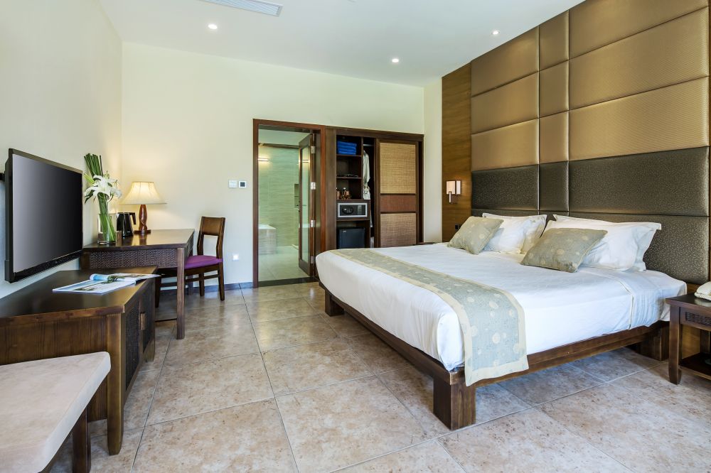 Villa Room, Yalong Bay Villas & Spa 5*