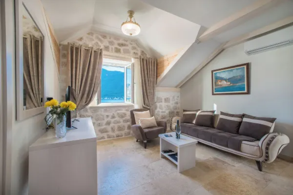 Apartment Sea View, Conte 4*