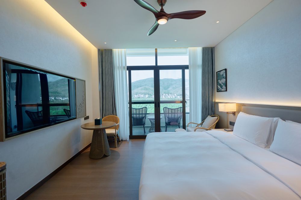 Deluxe King Room, Blossom Land Mangroves Yalong 5*