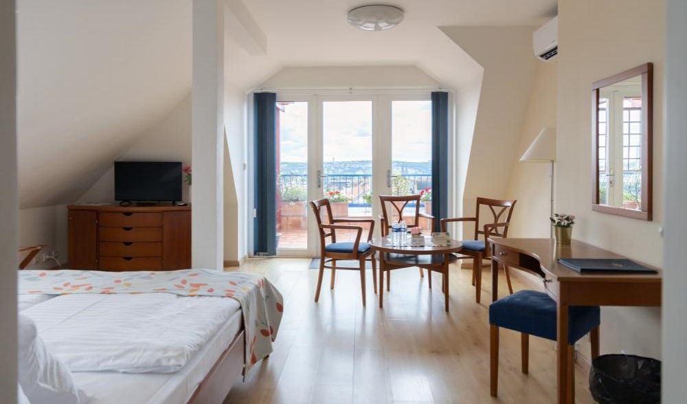 Rooftop Apartment with Garden Terrace, Orion 3*