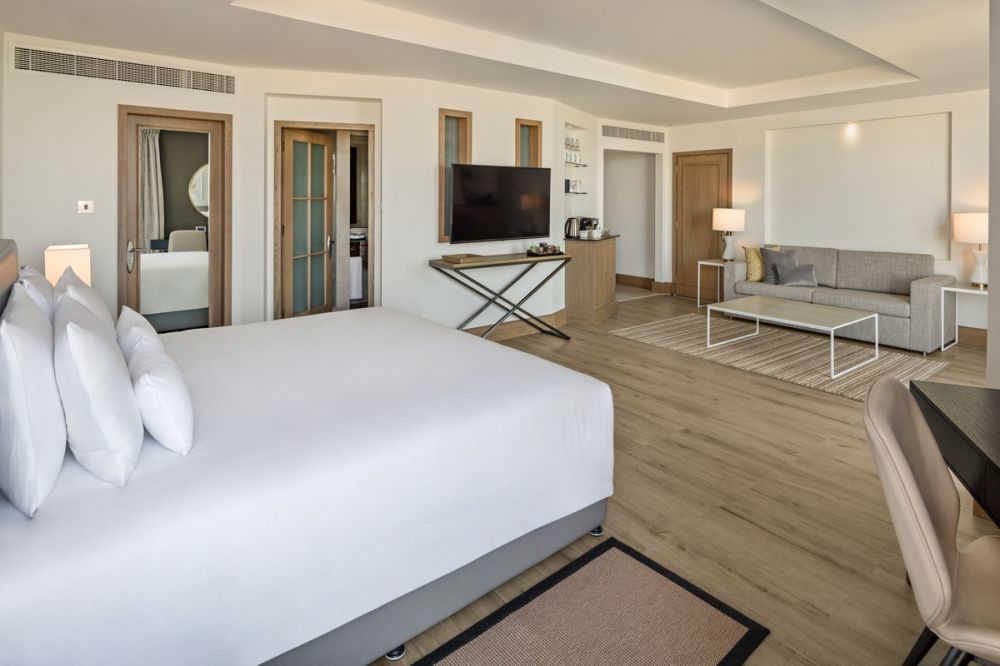 Resort View Junior Suite, JA Beach Hotel (ex. Jebel Ali Beach) 5*